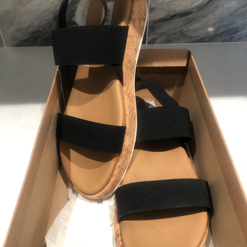 Steve Madden sandal